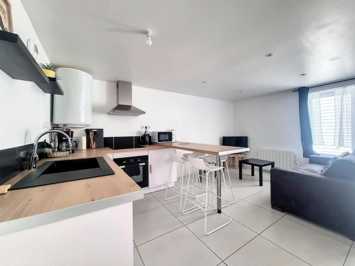 Chez Lisa-Maison De Ville A กงการ์โน ภายนอก รูปภาพ